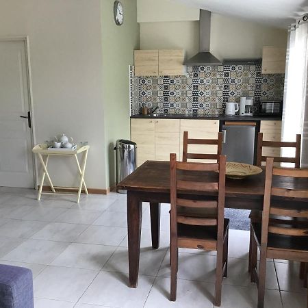 Mas De Costebelle Bed & Breakfast Bollène Eksteriør bilde