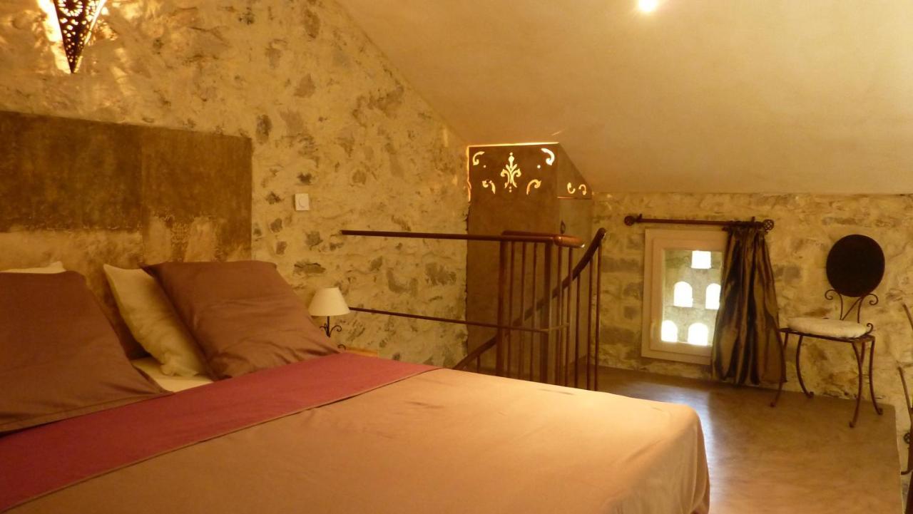 Mas De Costebelle Bed & Breakfast Bollène Eksteriør bilde