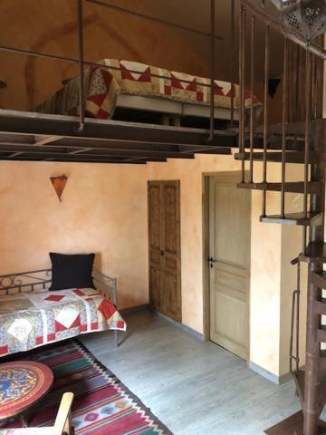 Mas De Costebelle Bed & Breakfast Bollène Eksteriør bilde